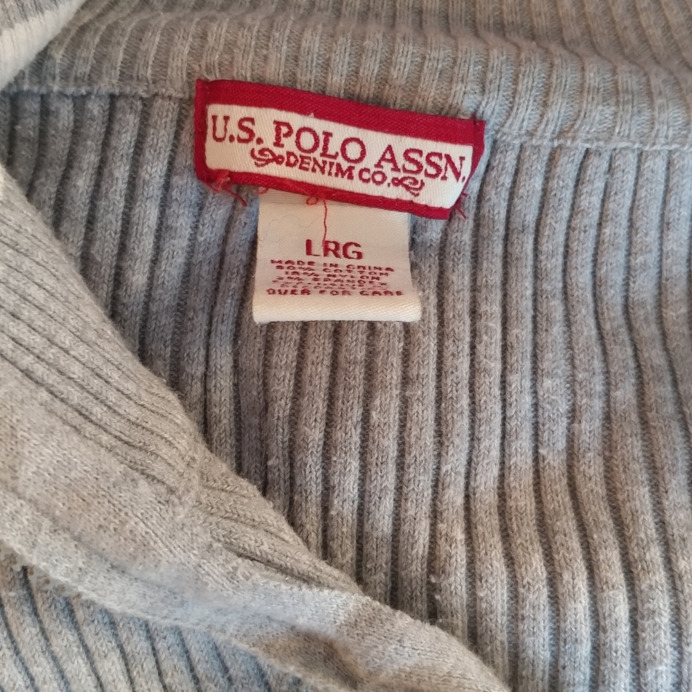 Sweater - Picture 2 of 5
